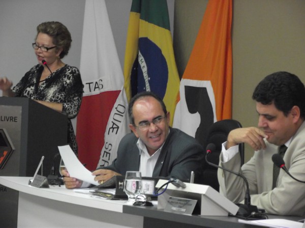 vereadores rindo 2